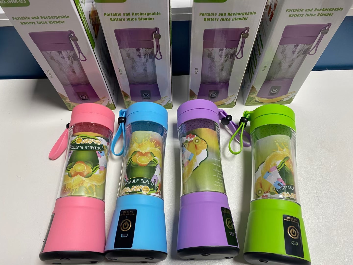 Portable USB Blender – Make Fresh Smoothies Anywhere in 30 Seconds
